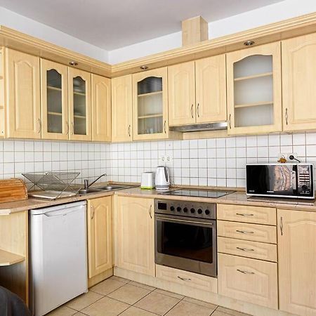 Lovely Apartment In City Centre For 4 Guests Будапешт Экстерьер фото